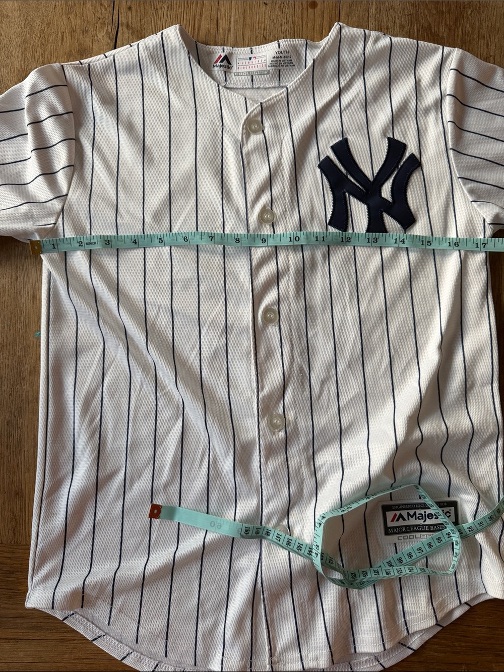 Magestic NY Yankees Judge Jersey Youth Size medium - Picture 4 of 5